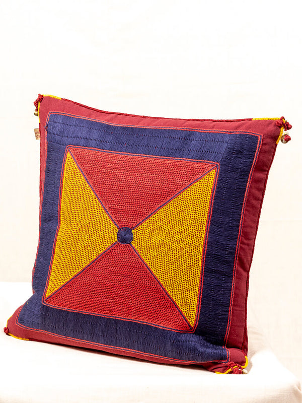 Cotton maroon cushion cover