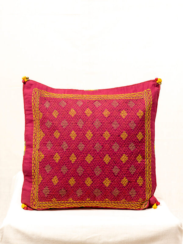 Cotton maroon cushion cover